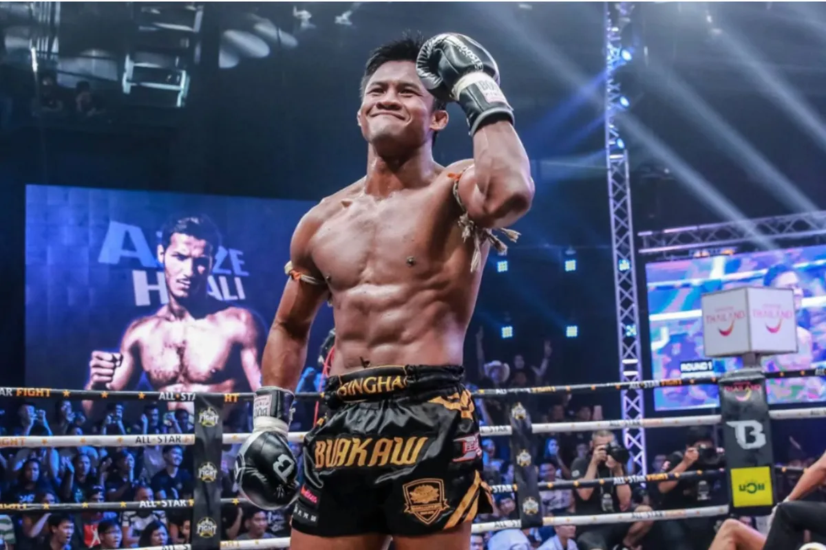 Legendarische Thaise vechter Buakaw in 16 man toernooi bij ONE Championship?
