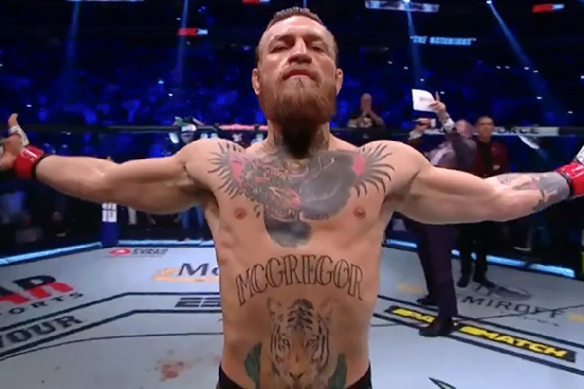 UFC-ster McGregor past vechtstijl aan op advies van fans! 'Dit wordt het'