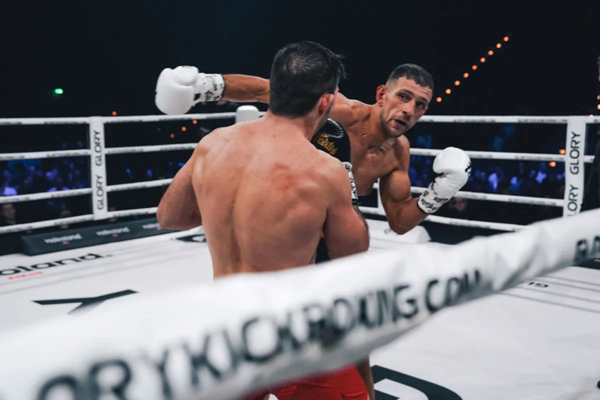 KO koning Serkan Ozcaglayan! 'Ik moest mij inhouden in het gevecht'