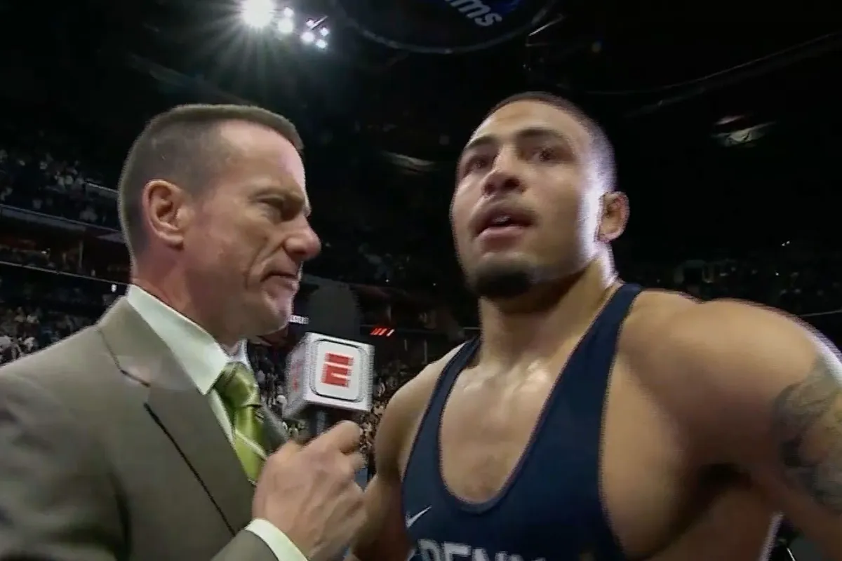 'Onbeschofte klootzak!' Anti-moslim uitspraak valt niet goed bij UFC-vechter