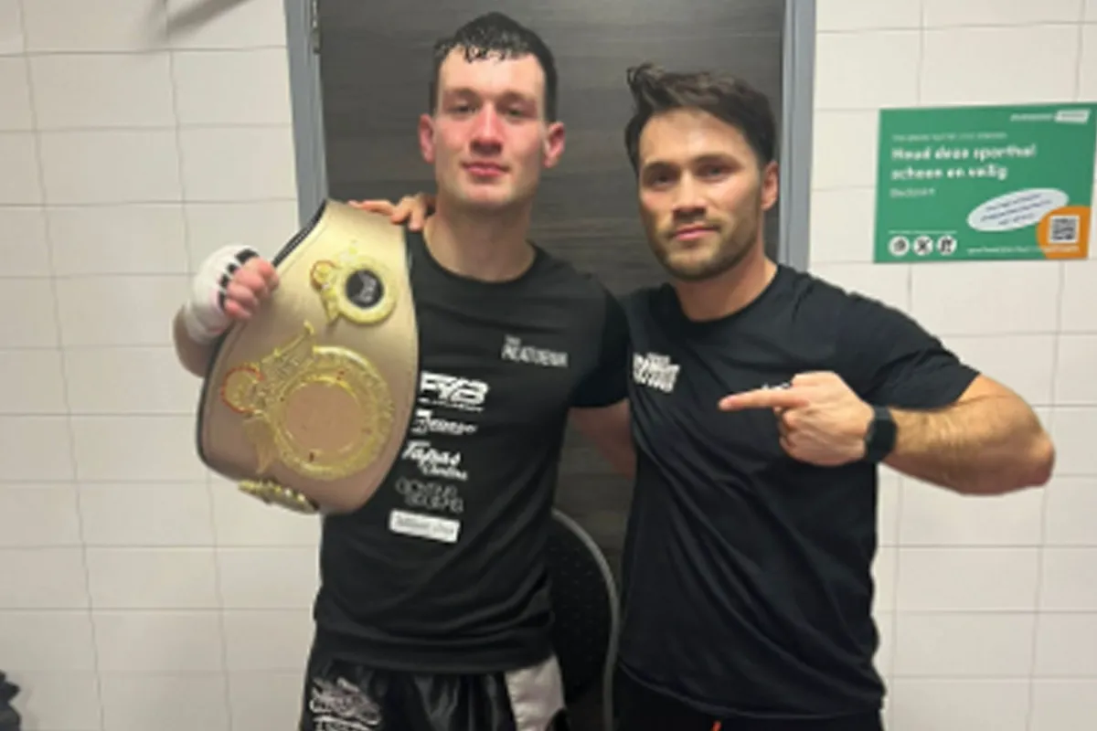 Underdog Levi Minkenberg claimt Europese titel tijdens ' King of The Ring' 8-mans toernooi