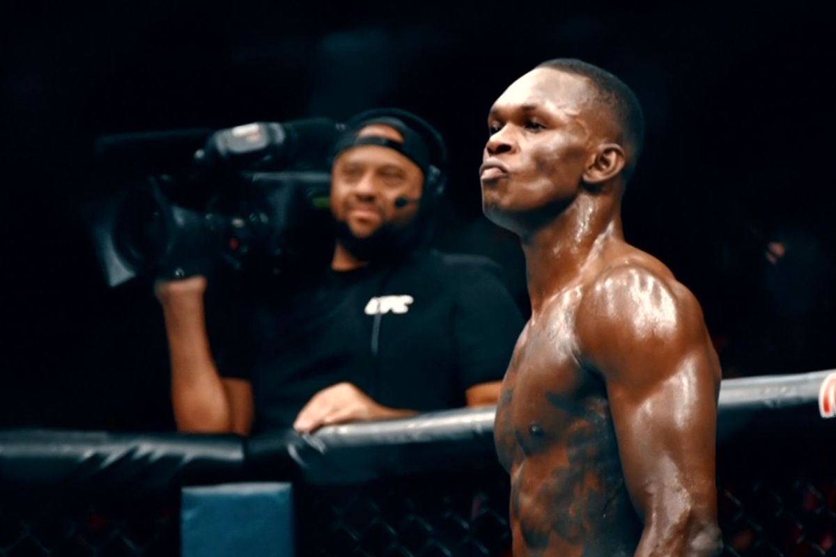 'Vieze klootzak!' Adesanya neemt wraak op zoontje Pereira na terugwinnen UFC titel