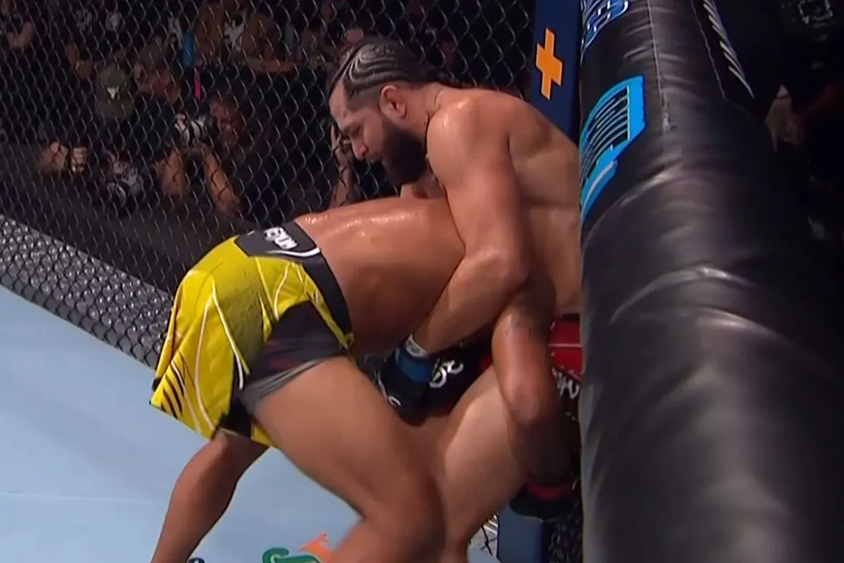Gilbert Burns beschuldigt Jorge Masvidal van vals spel bij UFC 287: 'Oude truc'