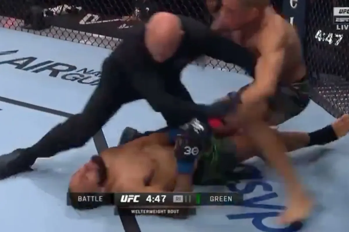 🎥 'Vuurgevecht! Bryan Battle slaat Gabe Green in 14 seconden KO bij UFC Charlotte