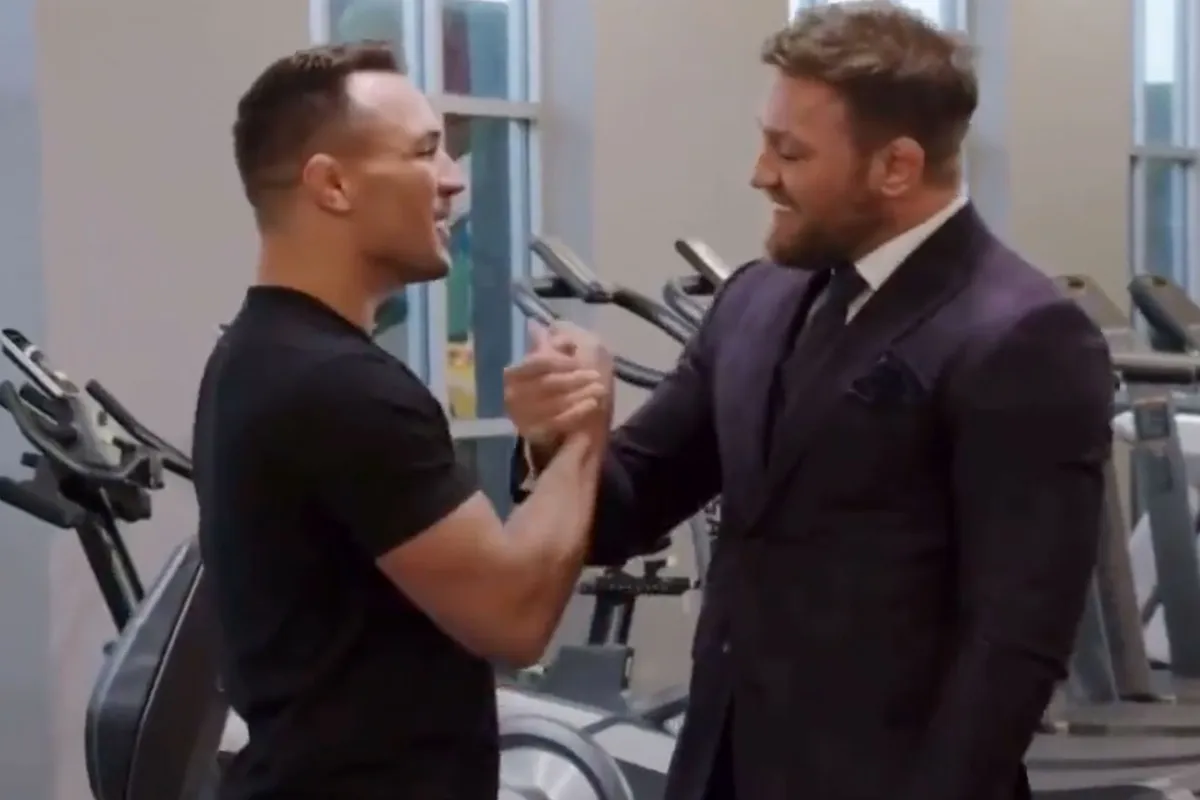 'Je doet wat je gezegd wordt' UFC-ster McGregor tikt rivaal Chandler op de vingers