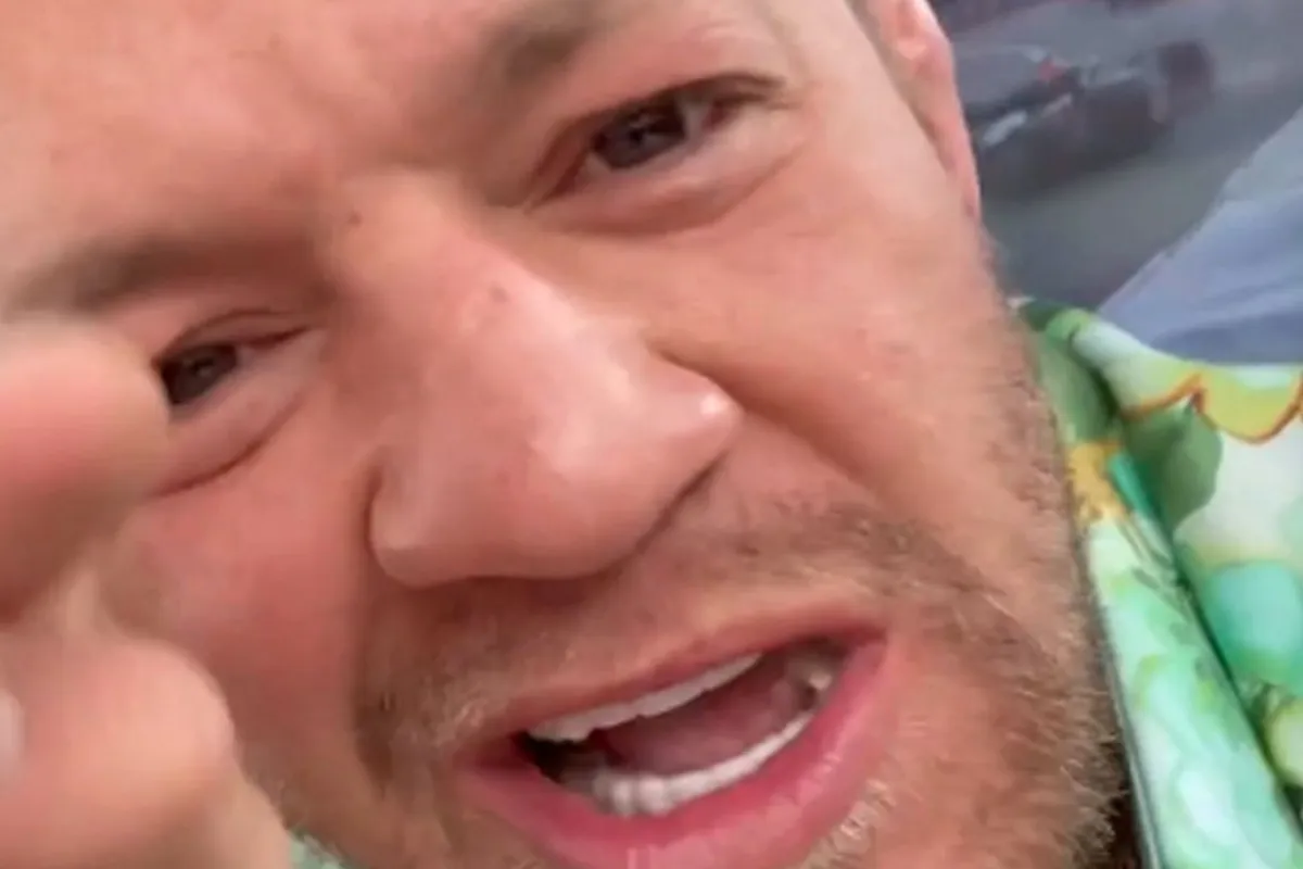 UFC-ster McGregor slaat terug naar vrouw! 'Karma zal je te pakken krijgen'