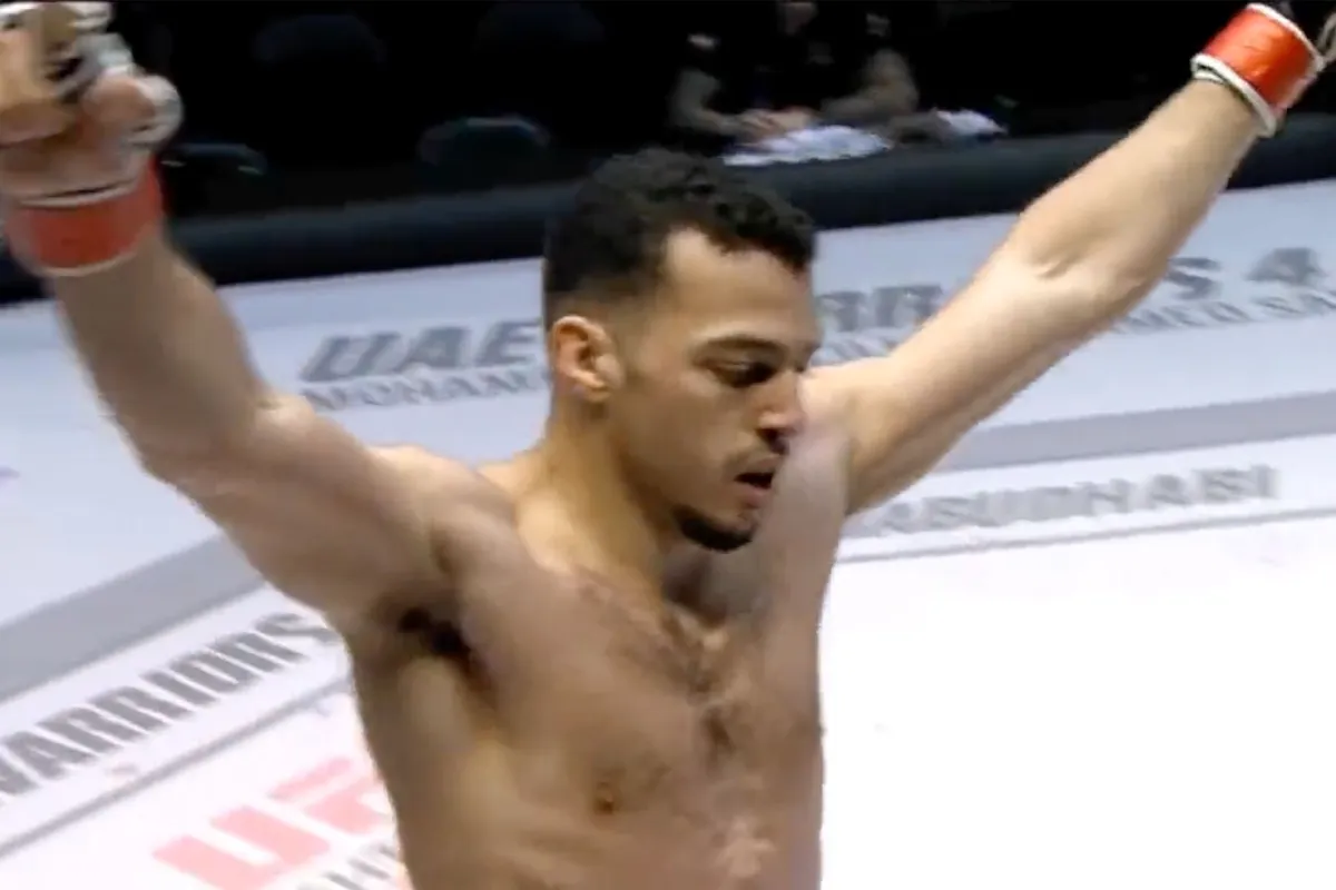 🎥 Ilias Bulaid wint overtuigend UAE Warriors debuut in Abu Dhabi
