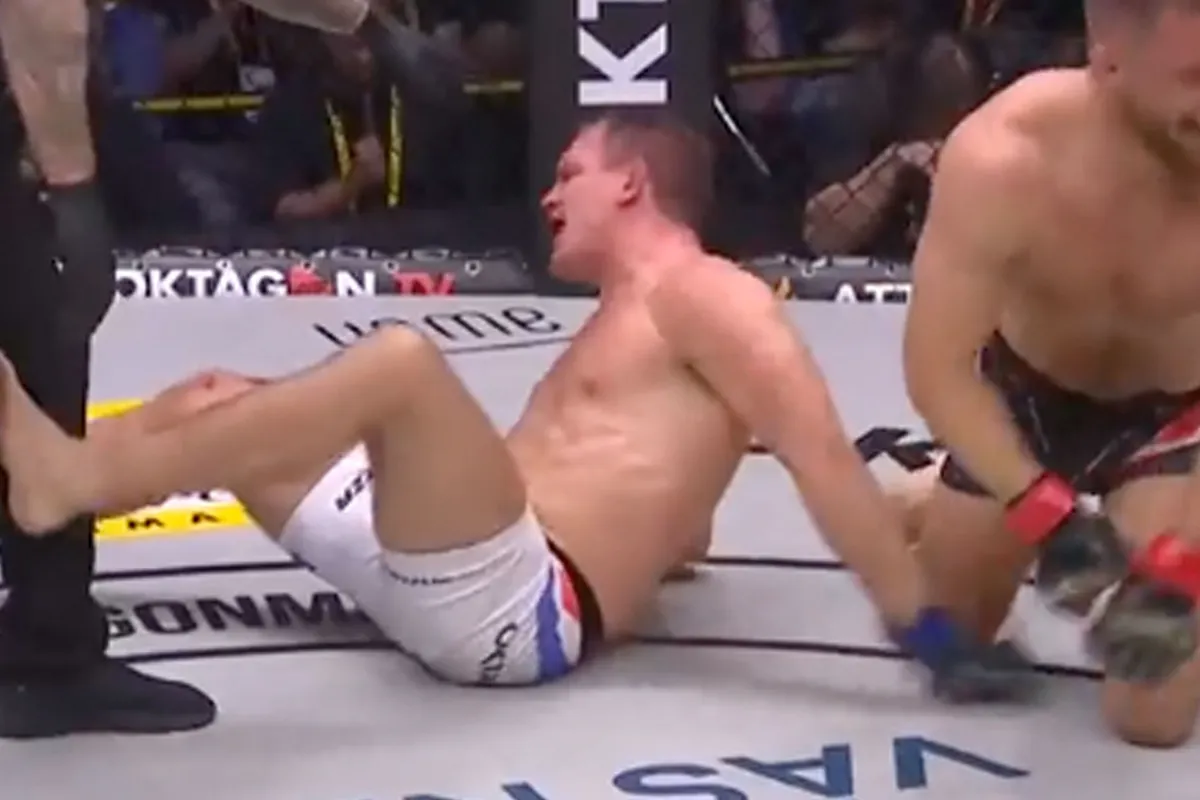 Kans op 1 Miljoen verkeken voor Nederlandse MMA-vechter na zeldzaam trucje | video