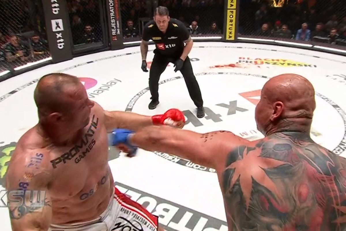 🎥 Ex topbokser Artur Szpilka slaat 's werelds sterkste man Pudzianowski knock-out