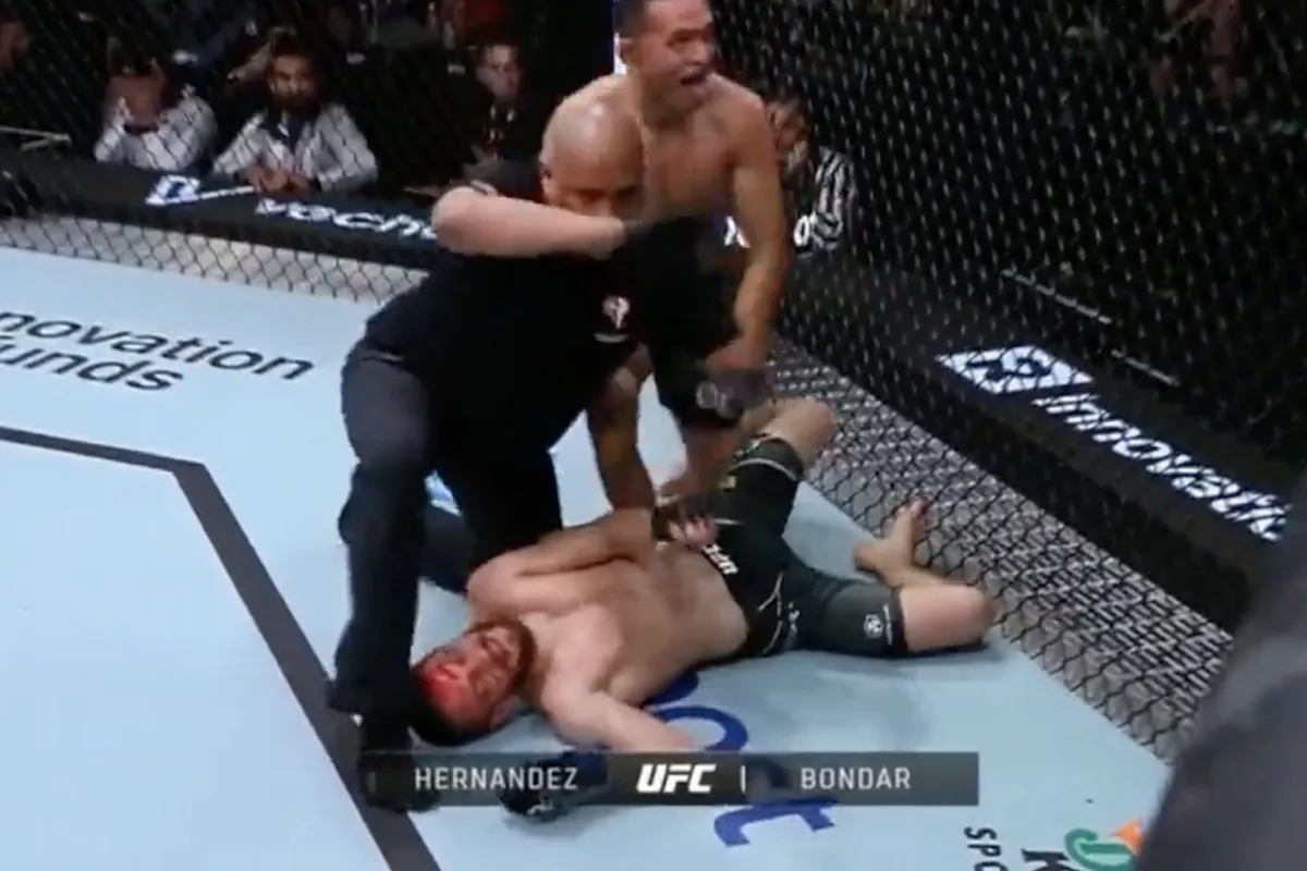 Bizarre ontknoping UFC-gevecht laat fans in verbijstering achter