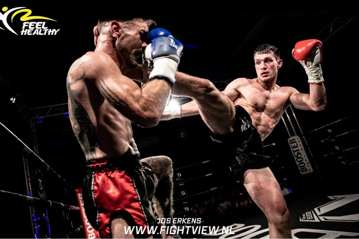 Glory kijken jullie mee? Kickbokser Levi Minkenberg wint indrukwekkend gevecht