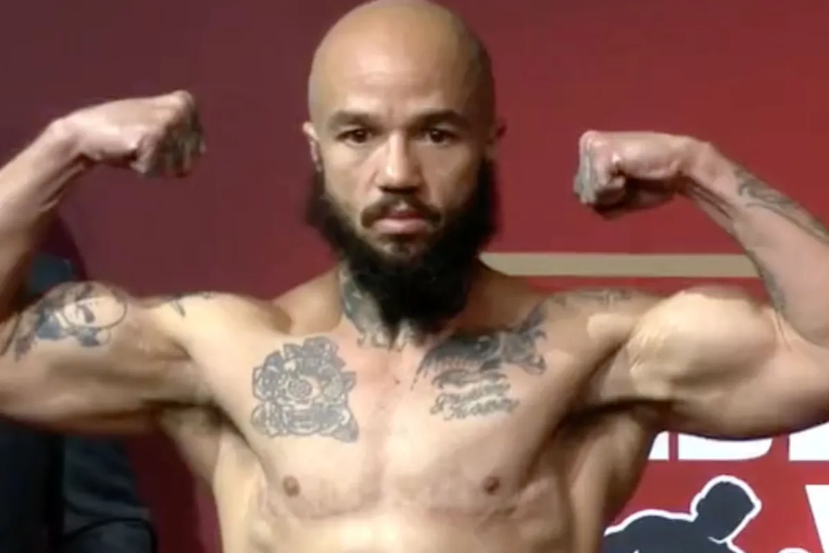 Transgender bokser slaat weer mannelijke opponent door de ring! 'Niet te stoppen'