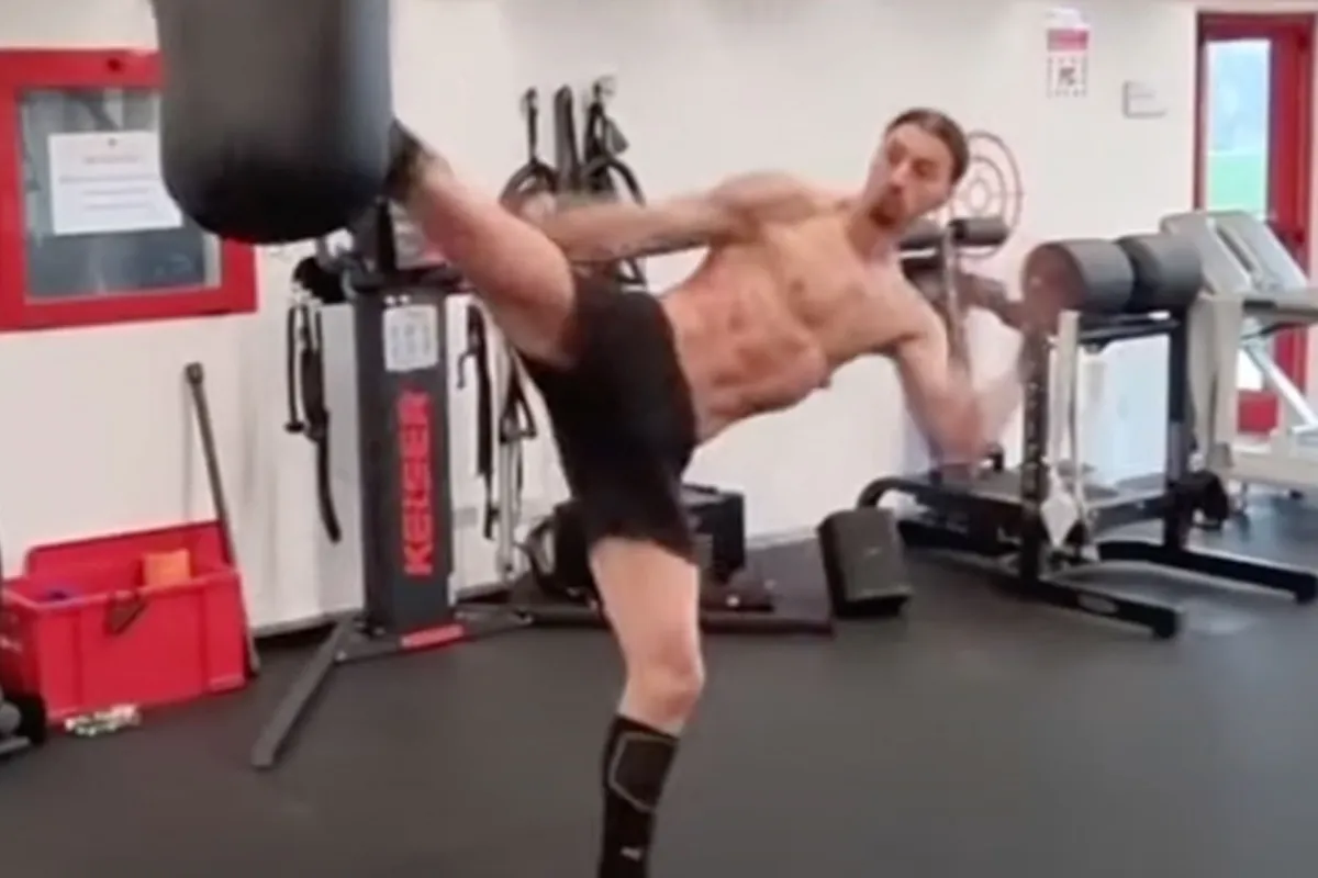 'Pak slaag voor voetballer Zlatan Ibrahimovic!' MMA-vechter is het helemaal zat