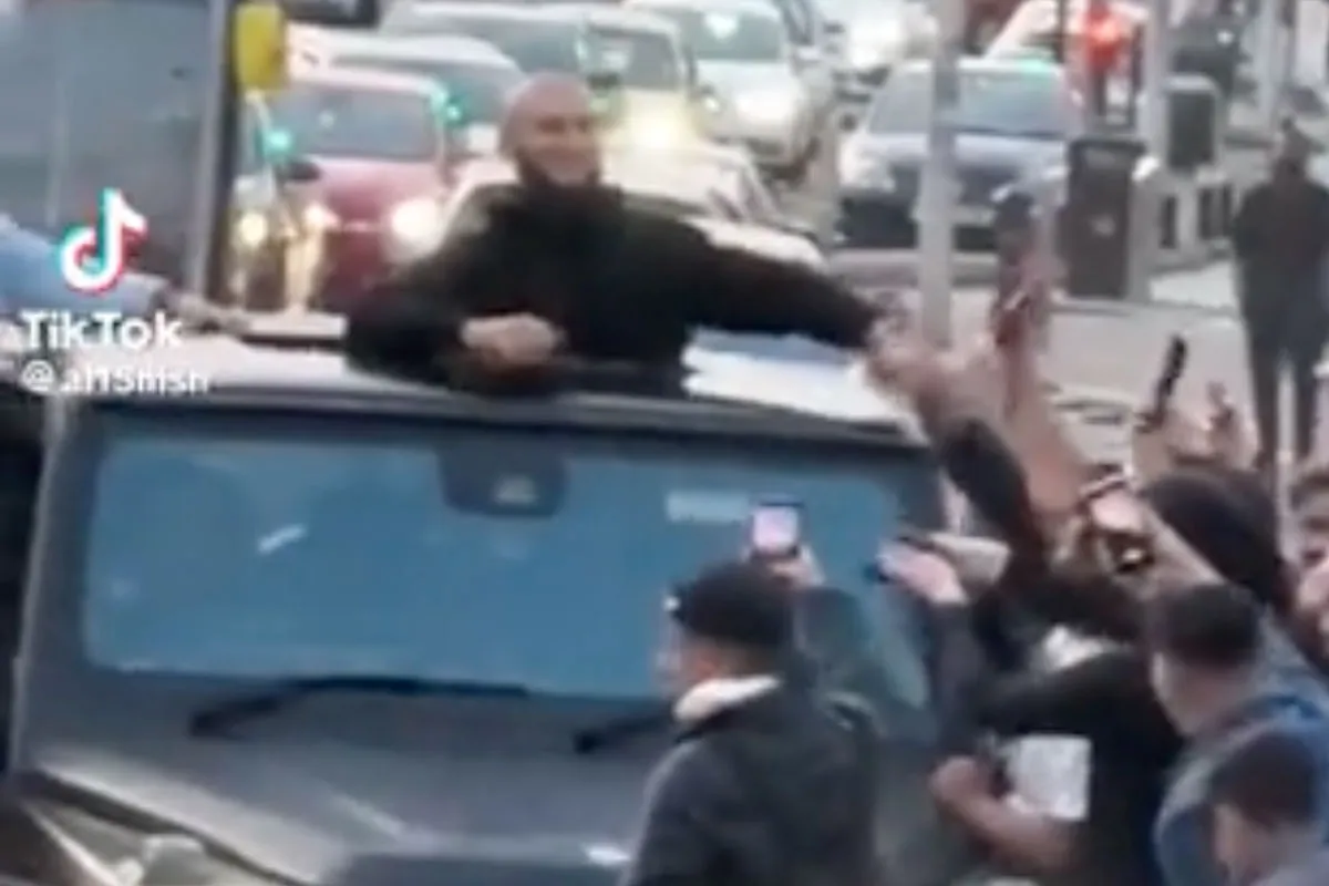 🎥 Beruchte MMA-superster veroorzaakt totale chaos! 'Dook ineens op'