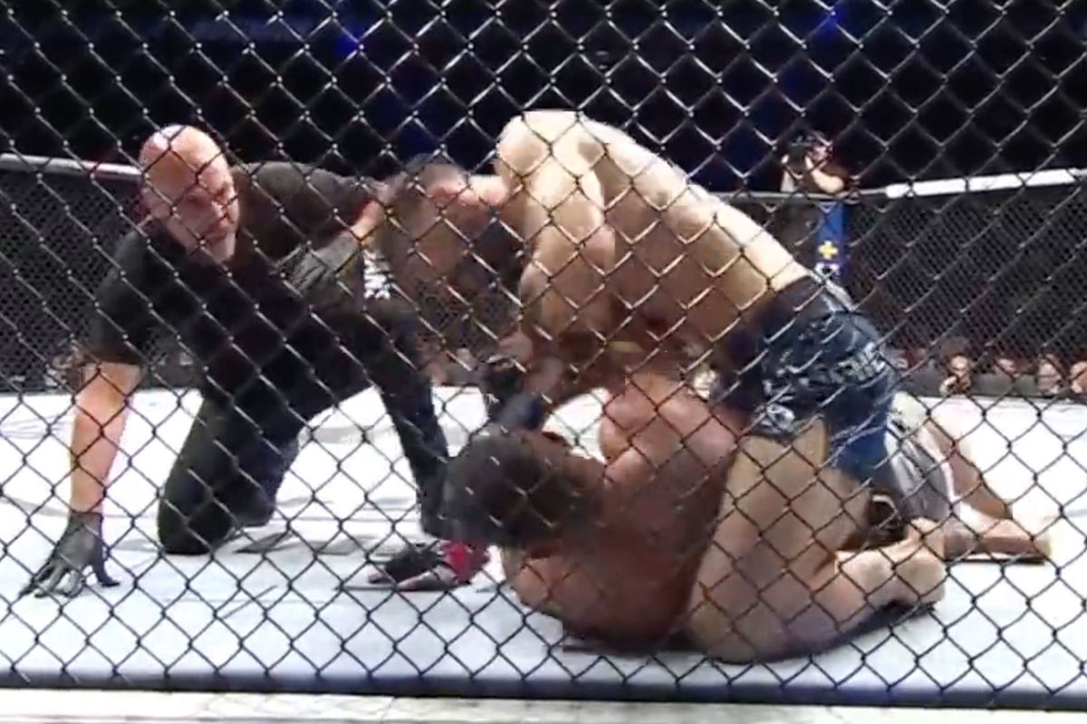 Ellebogenwerk! UFC-vechter Paul Craig verpletterd tegenstander Andre Muniz (video)