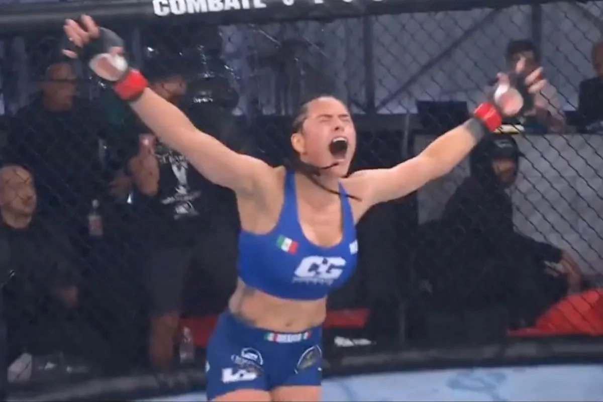 OnlyFans model Loba zorgt voor sensatie tijdens gevecht (video)