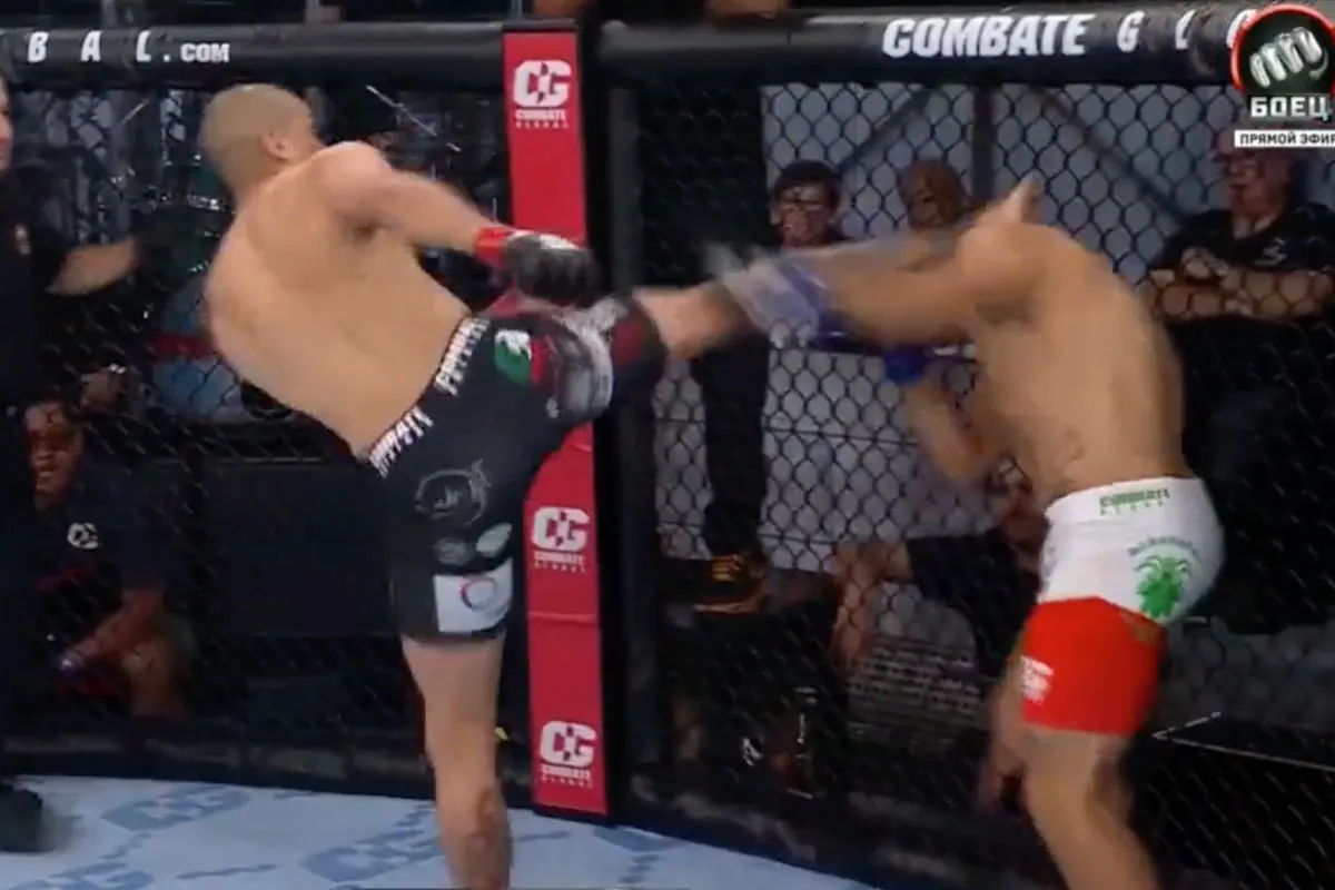 🎥 Kickbokser levert beste HeadKick Knock-out van het jaar af! Rivaal gaat keihard neer