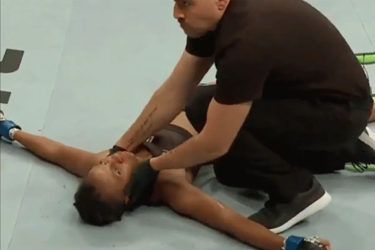 🎥 De Snelste Knock-out ter Wereld! Einde na 2 seconden door doodsklap