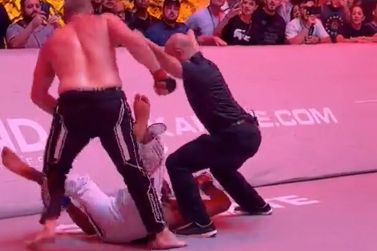 🎥 Ex-UFC'er Sam Alvey scoort verpletterende knockout in debuut bij Karate Combat
