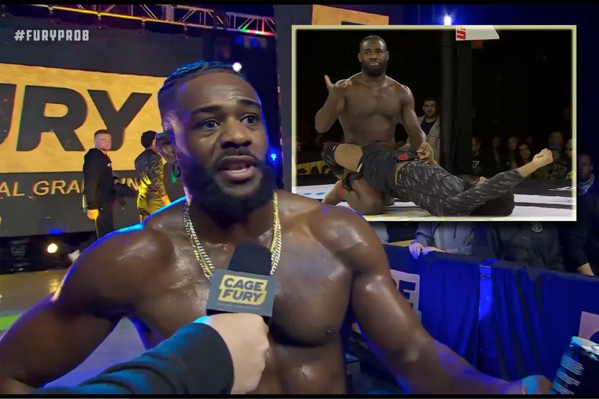'Straf hem af!' UFC-ster Sterling woest na verliezen grappling wedstrijd