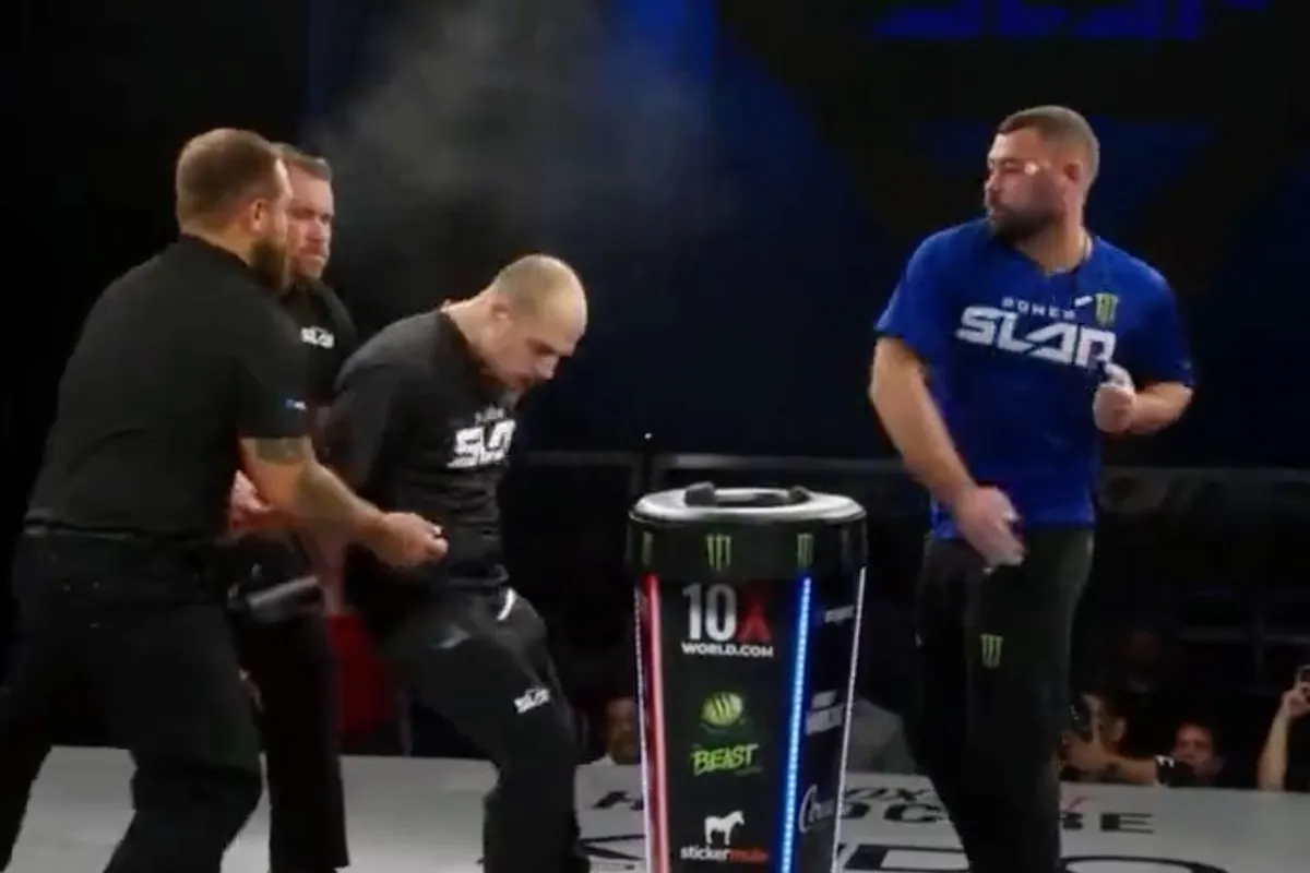 🎥 1,2,3 knock-out! Wangklapper maakt knaldebuut bij UFC vechtbaas White's Power Slap