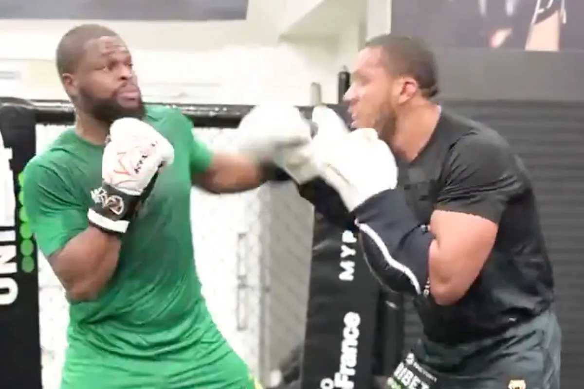🎥 Glory's Tariq Osaro en UFC's Ciryl Gane gaan los op elkaar: 'tot het uiterste gaan'