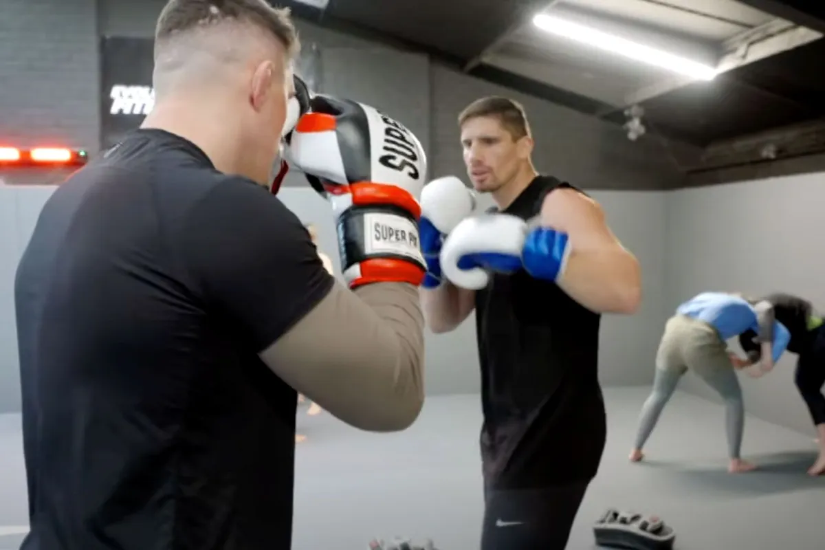 'Hij is een spons!' Rico Verhoeven over interim zwaargewicht kampioen