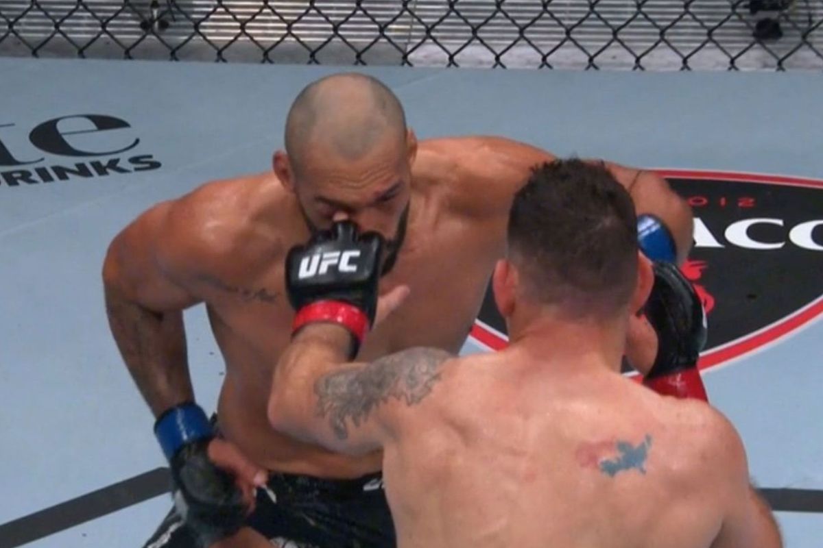 UFC vechter Silva pikt verlies niet! Protesteert tegen 'discriminerende' uitslag