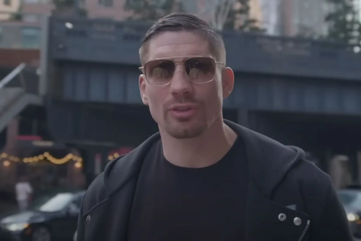 Rico Verhoeven openhartig in onthullende docu : 'Hij maakte het mij flink lastig'