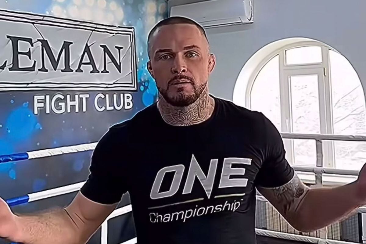 ONE Championship stervechter ontslaat zichzelf in bizarre video: 'Klaar mee'
