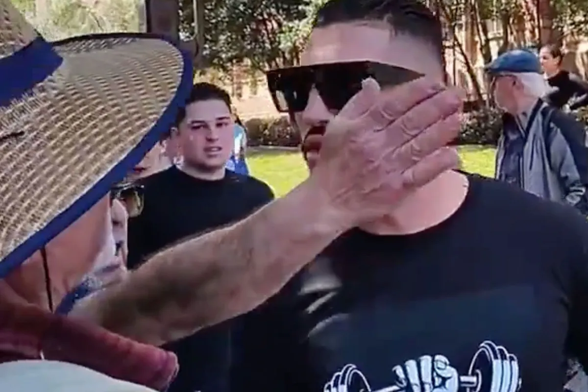 Israëlische Bokser bespuugt Palestijnse protestanten: 'Spoorloos'