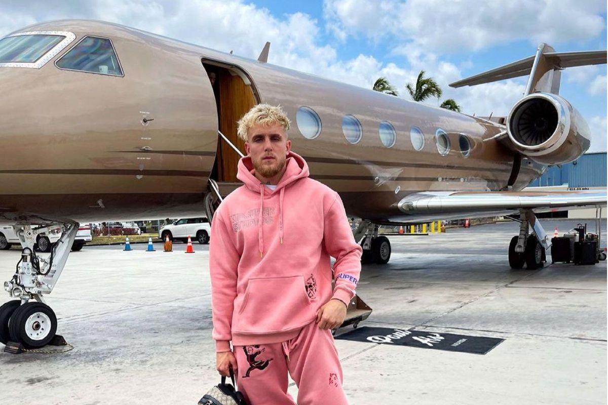 🎥 Jake Paul beleefd angstmoment na blikseminslag privéjet tijdens vlucht