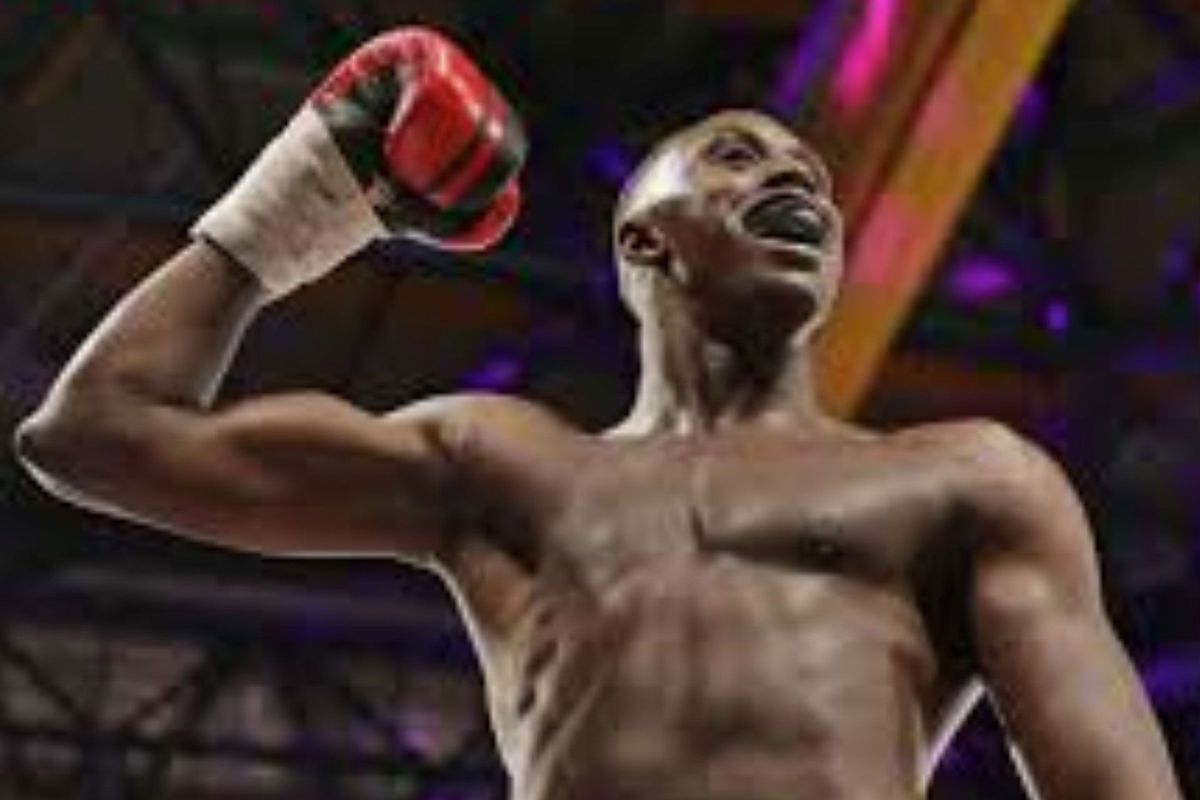 Glory debutant Mory Kromah pakt winst tegen Anis Bouzid in Rotterdam