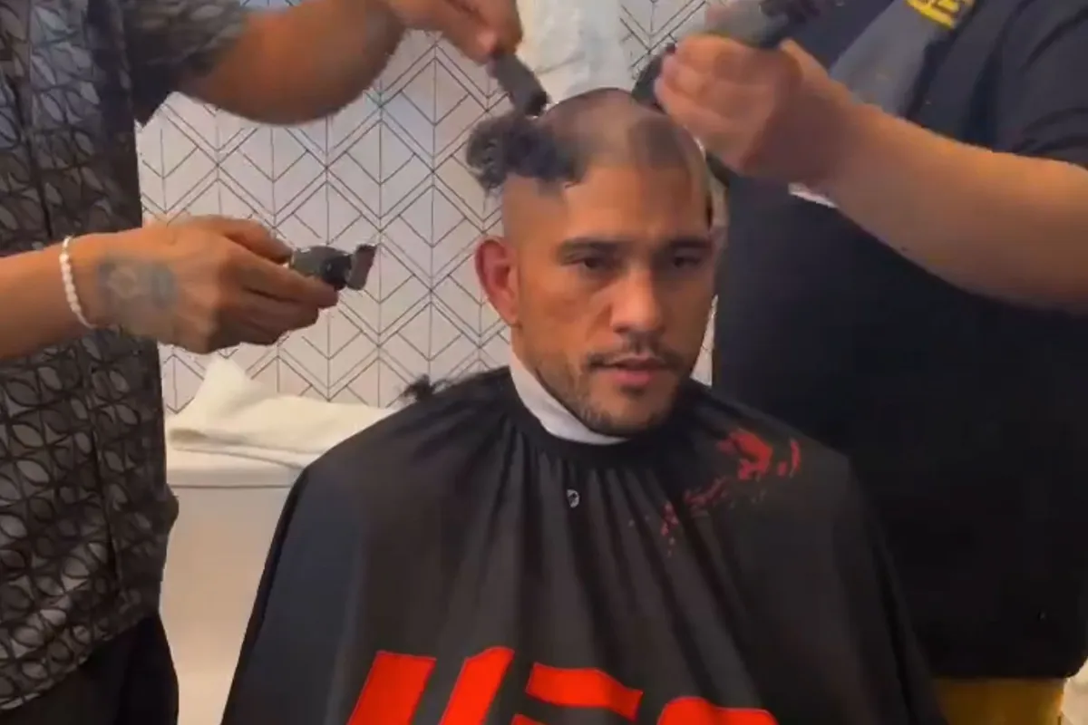 'Kale bats!' UFC-ster Pereira onthult geheim scheren hoofd voor wedstrijd