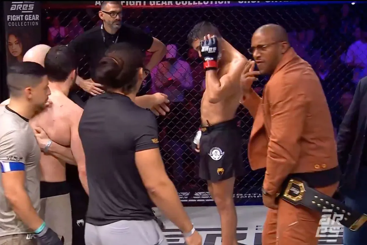 MMA-kampioen weigert titelriem na gelijkspel: 'Hou hem lekker'