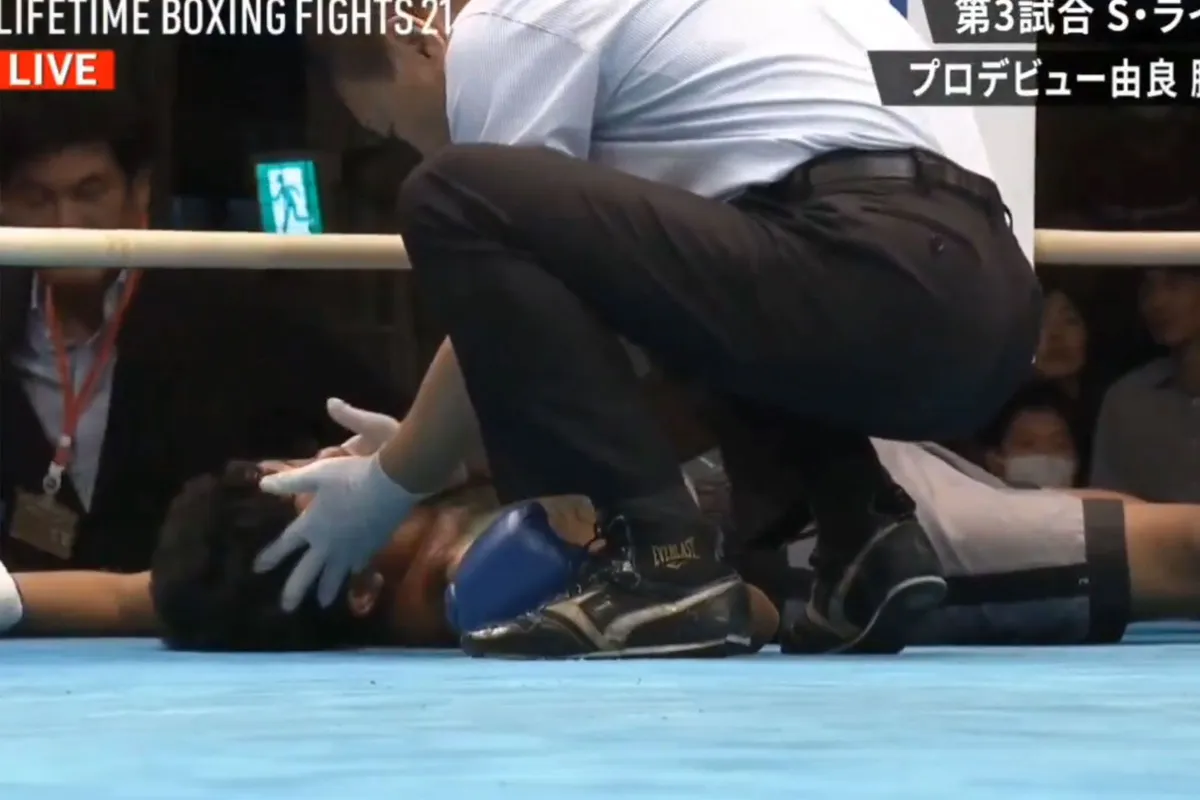 Vechtmachine! Bokser scoort angstaanjagende 'KO' in prof-debuut