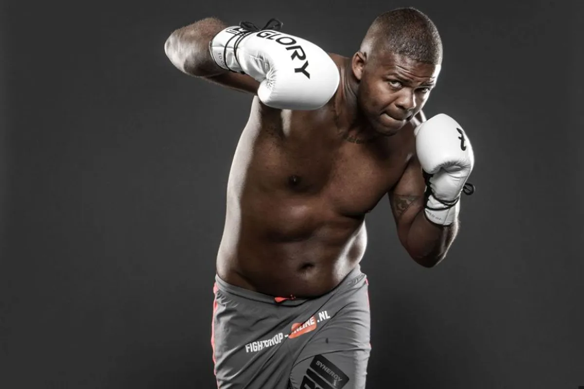 Glory kickbokser Jahffar Wilnis bekeert tot de Islam