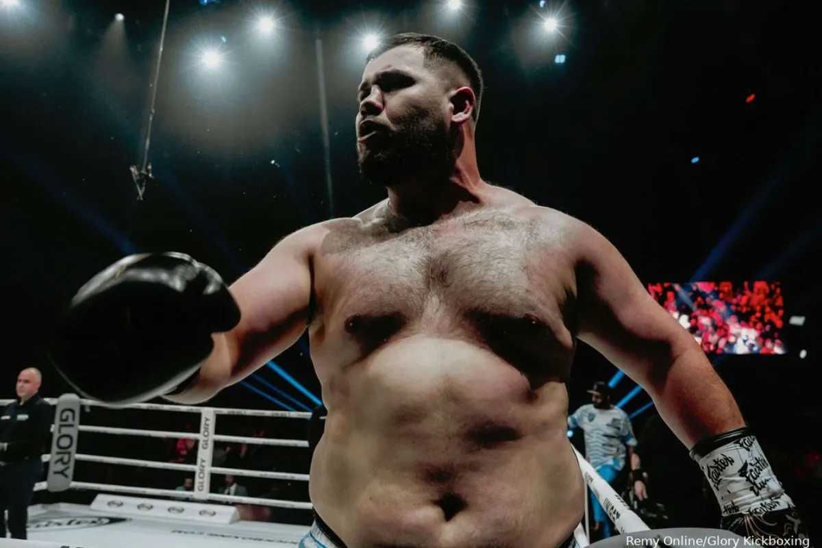 Nachtmerrie voor Glory's zwaargewichten: 'Snelle Roemeen'