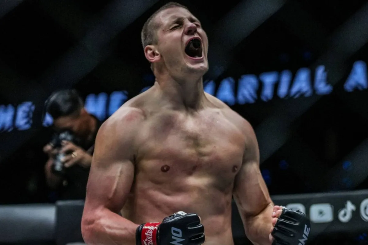 Control-Alt-Delete! Opstandige topkickbokser compleet gewist door ONE Championship