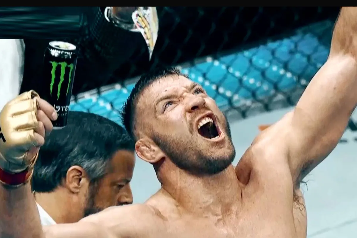 Bloedbad in Sydney! Du Plessis sloopt Sean Strickland in UFC 312 titelgevecht