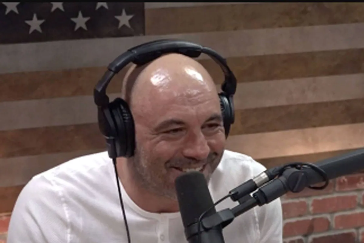 Joe Rogan heeft 'GEK' idee voor twee UFC-titelgevechten -  Zet vechtbaas onder druk
