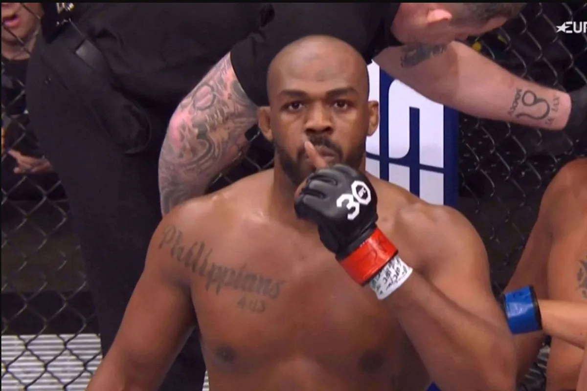 UFC-fans woest op kampioen Jones na onverwacht nieuws: 'Zware tegenvaller'