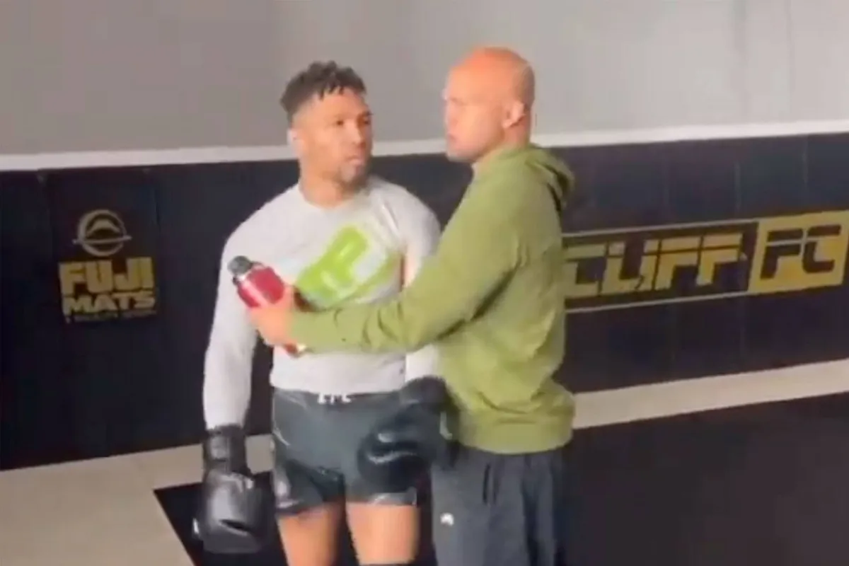 Pijnlijke beelden! Bekende UFC-ster onderuit geklapt in sportschool Nederlander