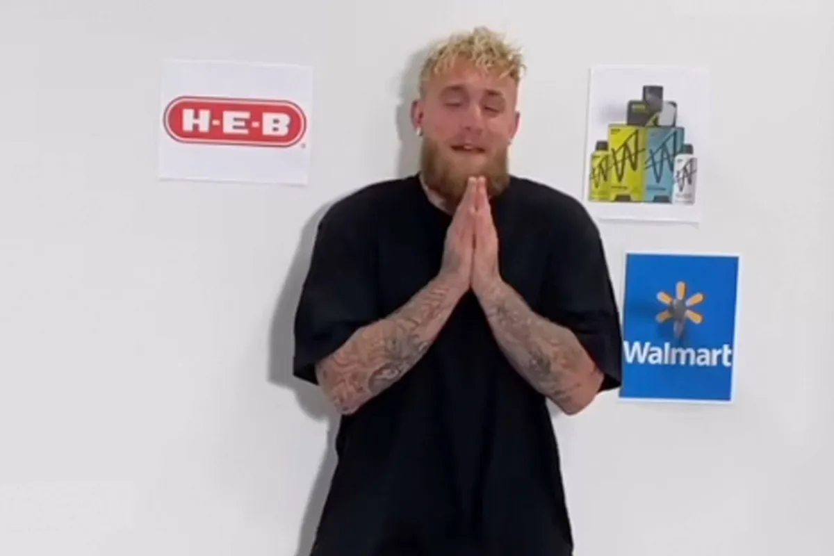 Kansloos! UFC ster veegt vloer aan met Jake Paul - zijn reactie is goud