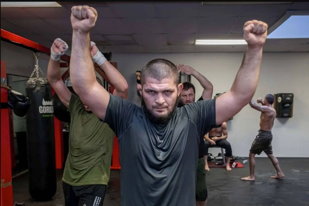 De beste Cardio voor MMA vechten - Hoe Khabib het als wapen gebruikt!