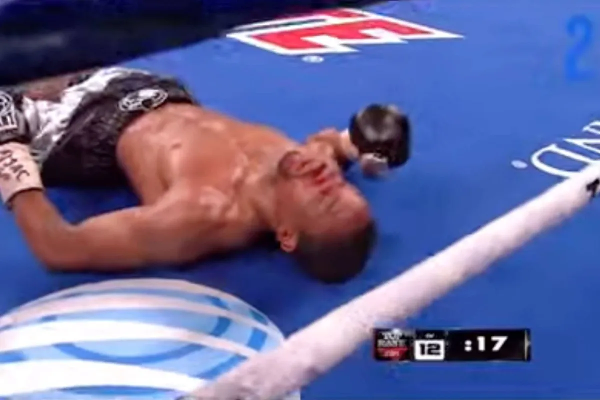 Als deze vechter je raakt, lig je - dat bewijzen deze beelden