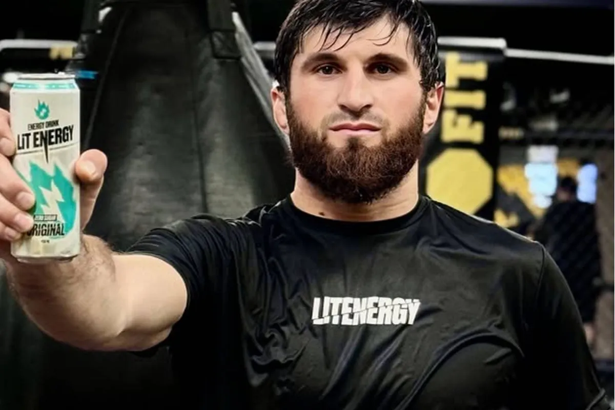 UFC-ster Ankalaev haalt uit naar steroïdemachine Jones – en het internet ontploft