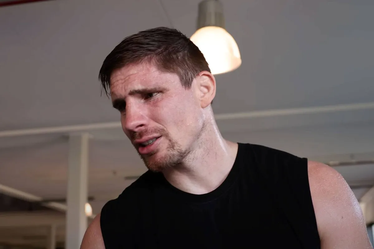 Rico Verhoeven bidt tot God en het internet ontploft - 'Niet goed dit!'