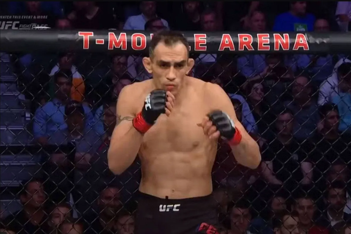 'Ik tik je eruit!' Beruchte Tony Ferguson krijgt gevecht tegen pure galbak