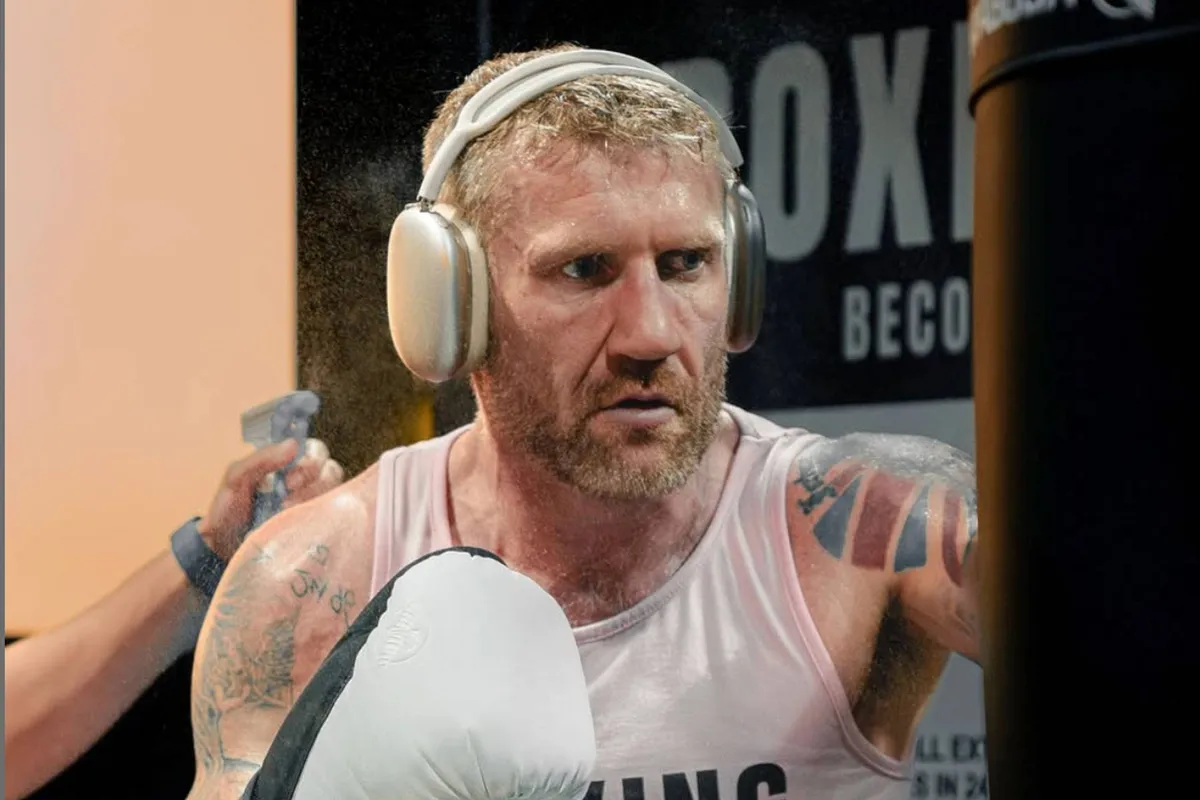 Ongelooflijk! Oud-bokser Tony Jeffries zet krankzinnig record neer